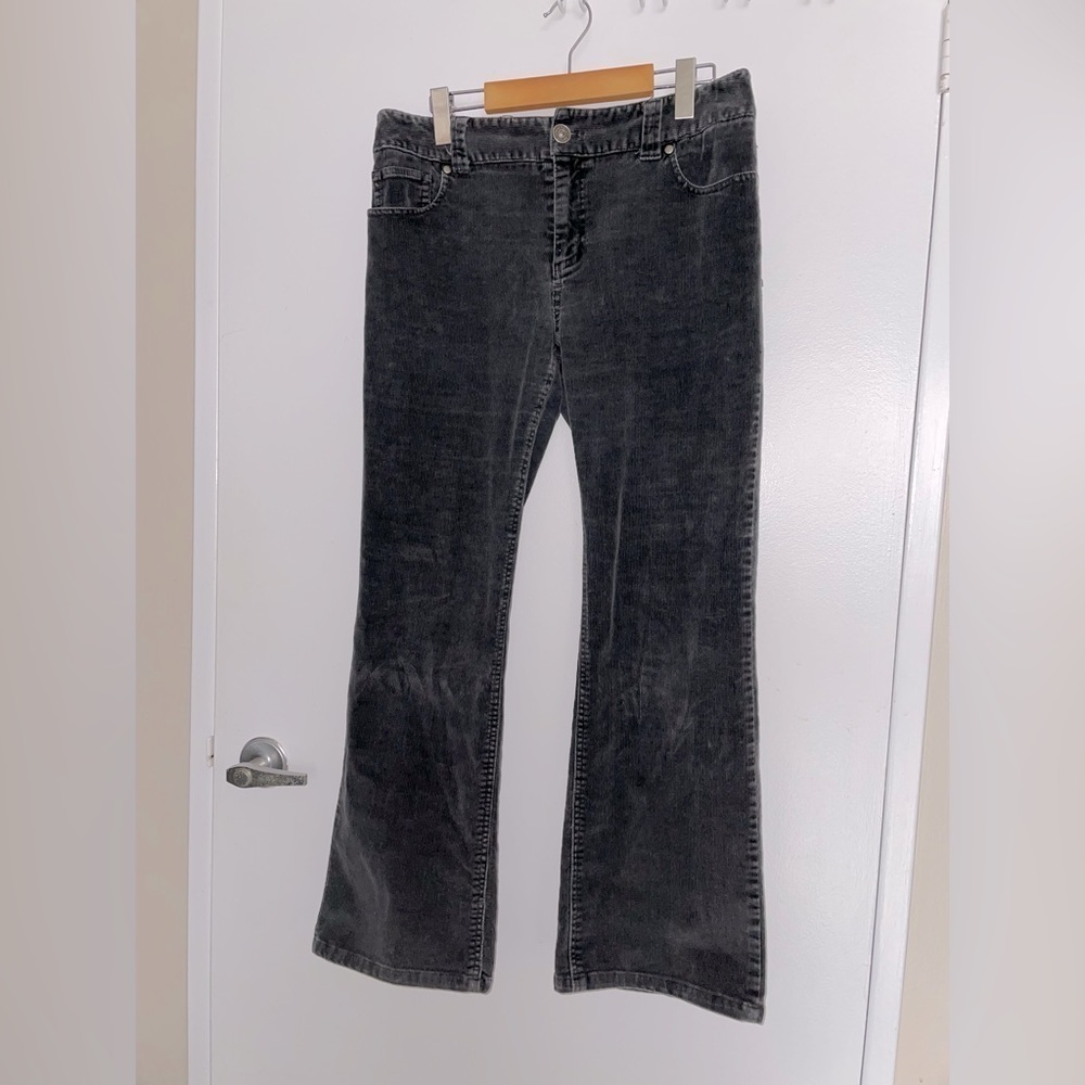Reitmans corduroy pants